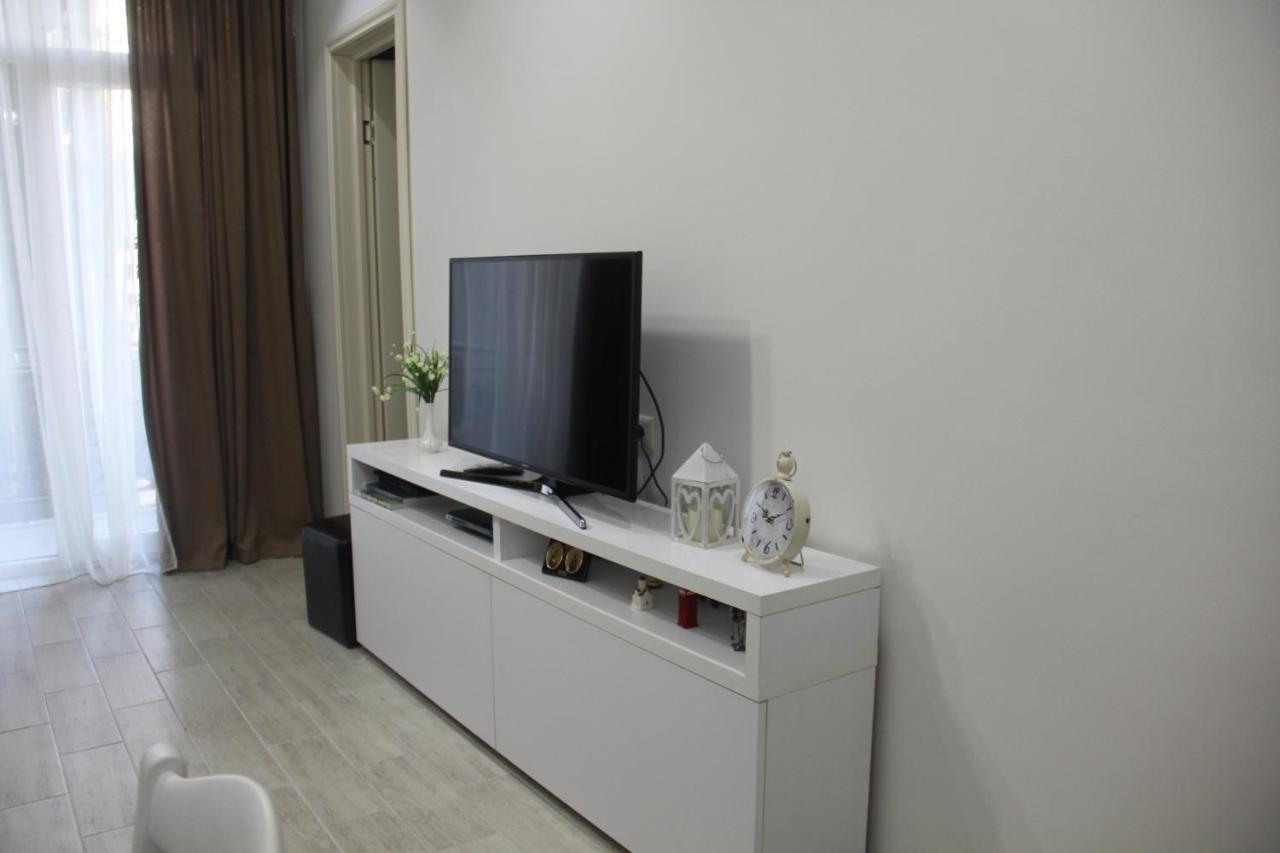 Batumi-Cozy Apartment Exteriör bild