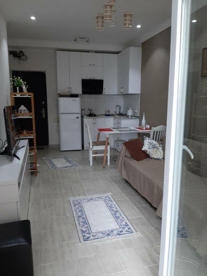 Batumi-Cozy Apartment Exteriör bild