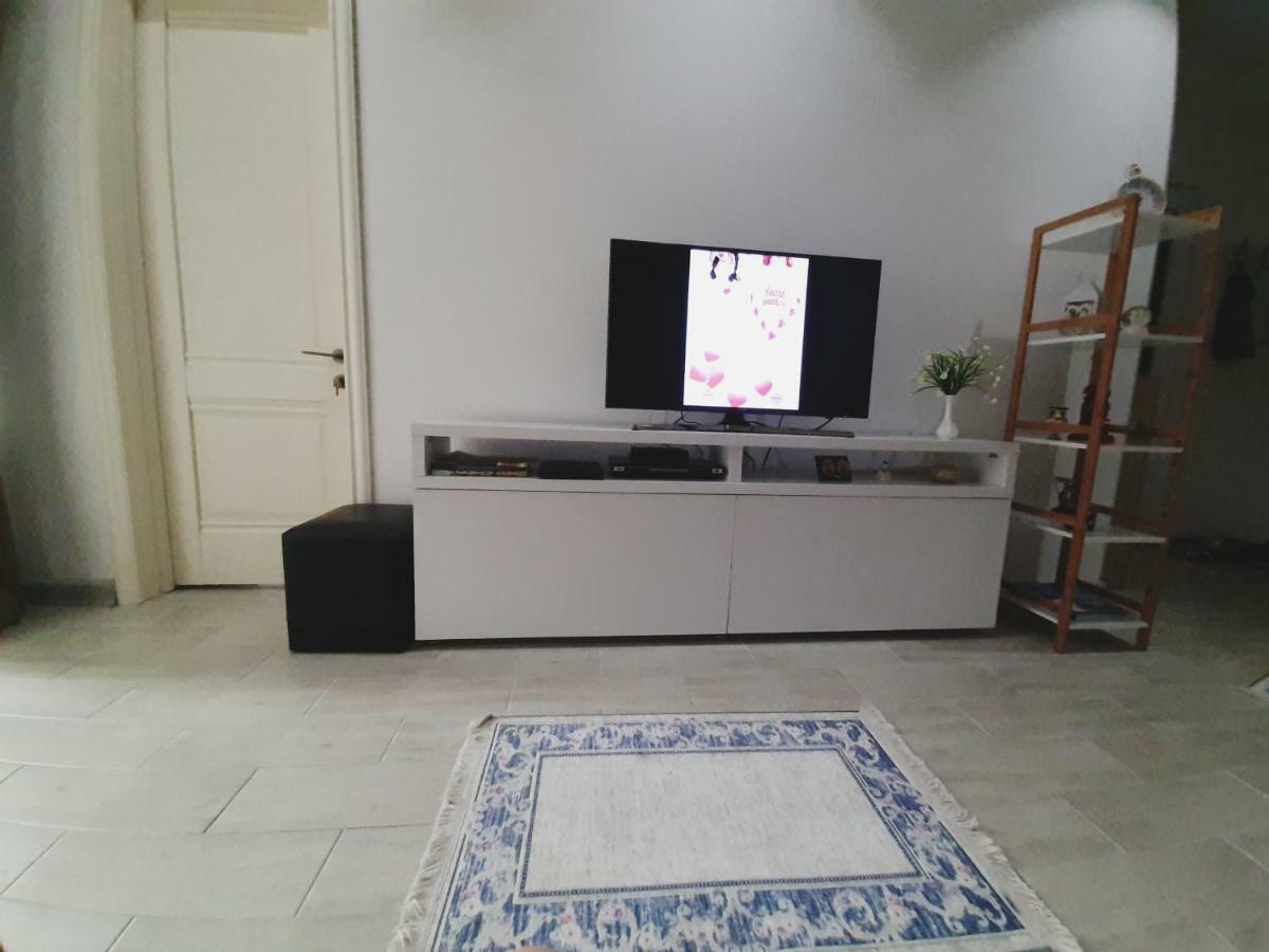 Batumi-Cozy Apartment Exteriör bild